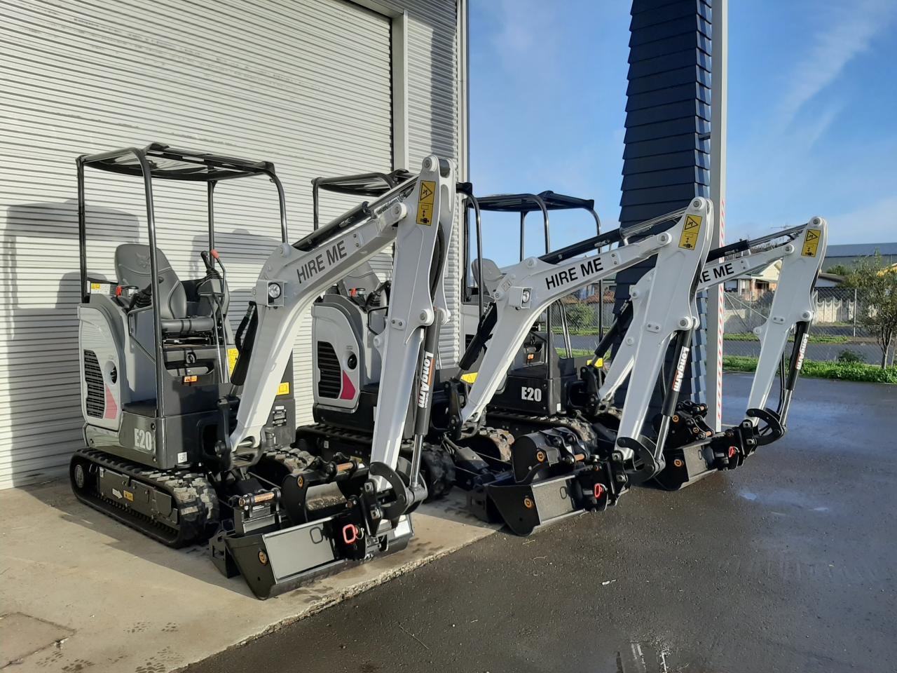 Rotary Tilt Buckets - Doherty - Couplers and Attachments - A